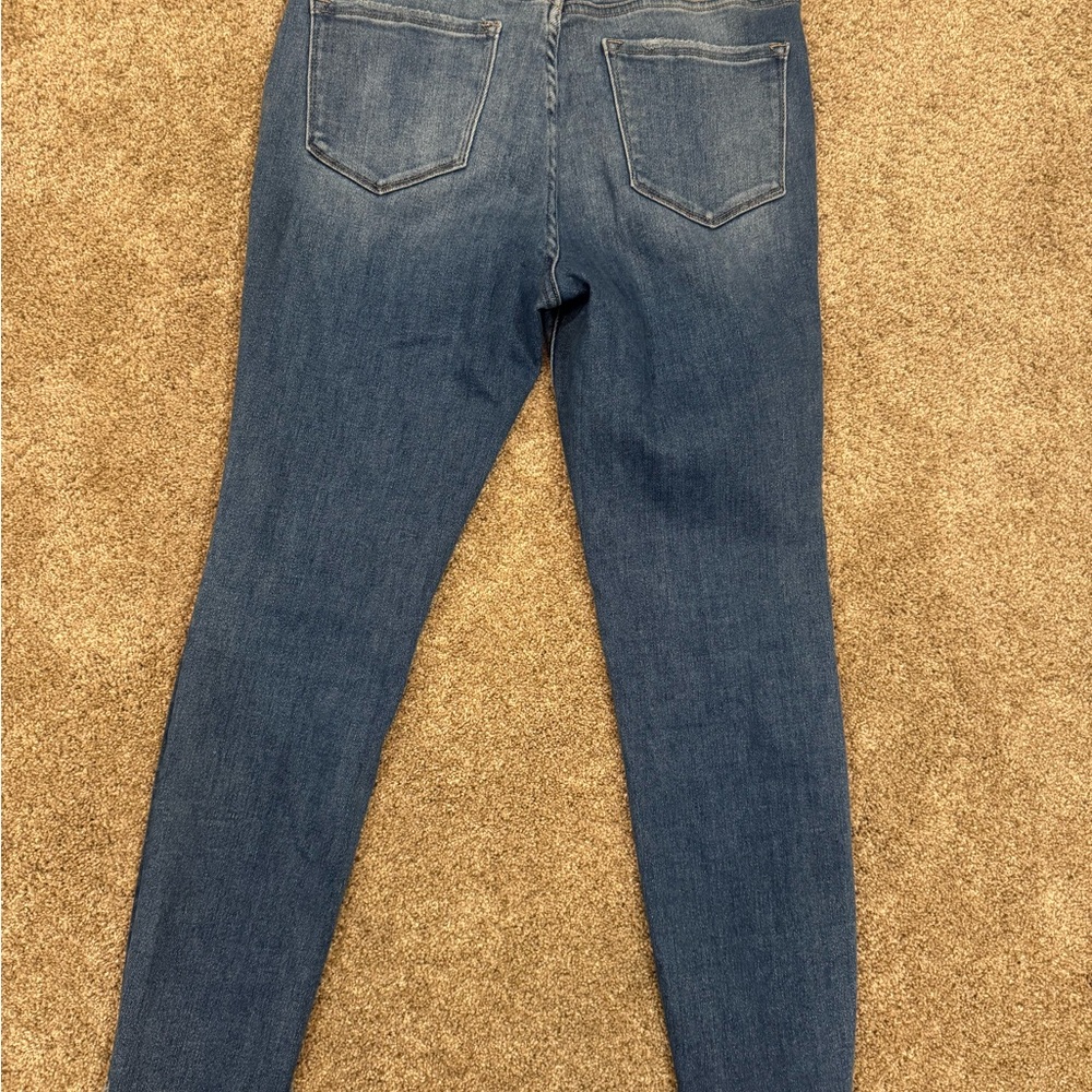 High Rise Blue Jeans - Picture 4 of 4